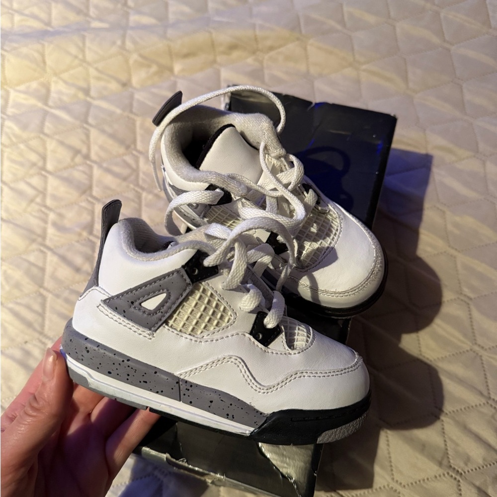Jordan Toddler/Baby Cement 3s 2011 size 7C